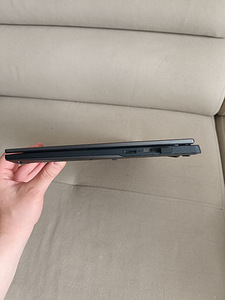 ASUS TUF A14 14.0" 2.5K 165Hz,RTX 5060, 16GB ddr5, 512GB SSD (5 foto / 8)