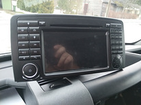 Android Mercedes R320