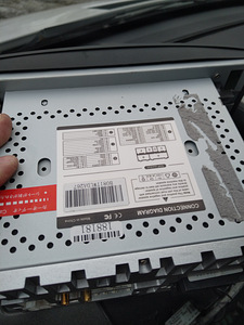 Android Mercedes R320 (4 foto / 4)