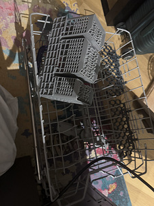 Отдам Посудомойку (2 фото из 3)
