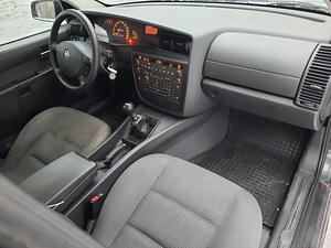 Opel Omega varuosad (3 foto / 6)