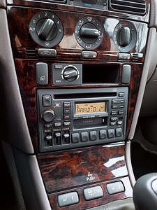 Volvo S40 Turbo Manual youngtimer (11 фото из 15)
