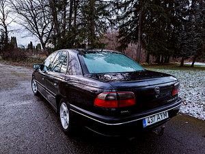 Opel Omega 2.0 16V manuaal (4 foto / 15)