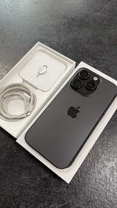iPhone 15Pro, черный титан, 128GB (2 фото из 2)