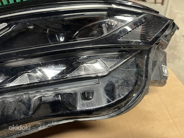 VW Touareg 761941081A