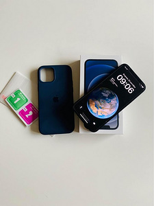 iPhone 12 128гб (2 фото из 3)