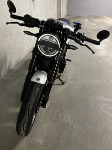 Husqvarna Vitpilen 401 (5 foto / 7)