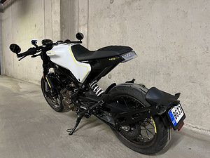 Husqvarna Vitpilen 401 (6 foto / 7)