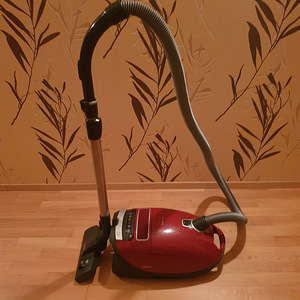 Miele Tolmuimeja (9 foto / 9)