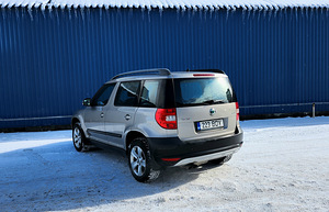Skoda Yeti 2.0 103kW (3 foto / 14)