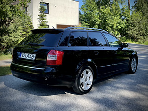 Ауди а4 авант 2003 (4 фото из 9)