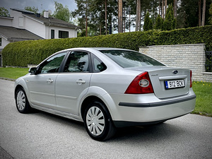 Ford Focus II 2007 (3 foto / 11)