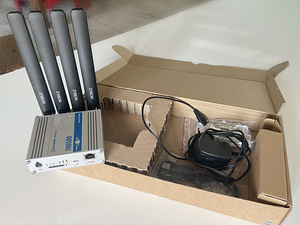 5G komplekt: Teltonika TRB500 5G/4G Gateway + Iskra antenni (2 foto / 6)