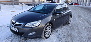 Opel astra (2 фото из 12)
