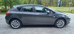 Opel astra (5 фото из 15)