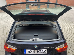 BMW 330 xDrive (6 foto / 10)