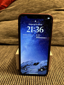 Apple iPhone XR (PRODUCT)Red 128GB (2 foto / 5)