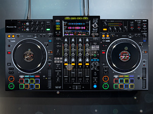 Pioneer XDJ-XZ (1 foto / 3)