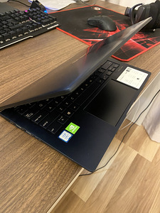 Asus Zenbook UX434F i7 16GB DDR4 256GB M2 SSD (2 foto / 3)