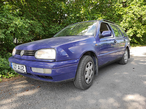 Volkswagen golf (3 foto / 6)