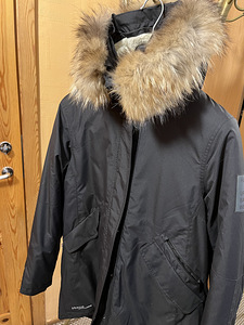 Huppa naiste talveparka Vivian XL suurus (3 foto / 3)