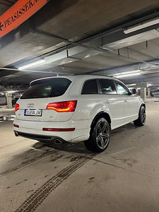 Ауди Q7 2014 (5 фото из 8)