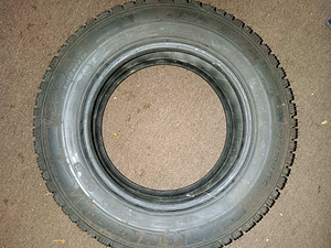 Michelin 195/70/R15C (3 foto / 3)