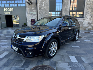 Fiat Freemont (2 foto / 8)