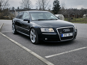 Audi A8 4.2 FSI (2 фото из 6)