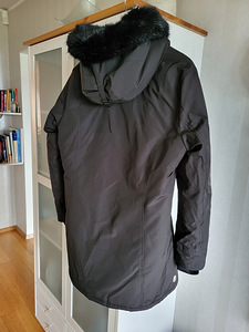 M: Como No. 1 naiste talveparka, väga ilus! (2 foto / 9)