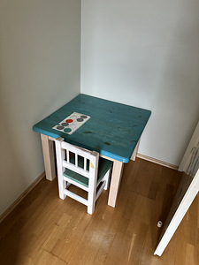 Laste laud ja tool (1 foto / 1)
