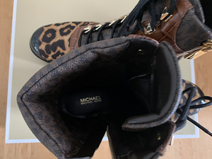 Naiste saapad Michael Kors (5 foto / 9)