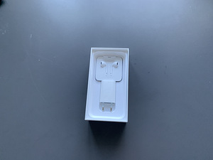 iPhone XR 128GB (4 foto / 5)