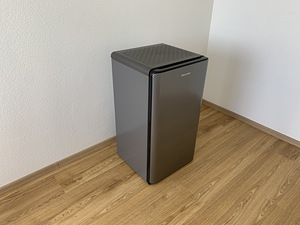 Холодильник Hisense (1 фото из 3)