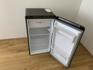 Холодильник Hisense (3 фото из 3)
