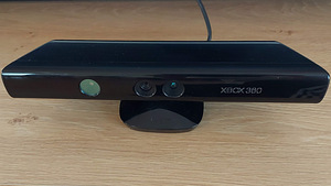 Microsoft Xbox 360 slim 250 ГБ + Kinect + 14 игр xbox360 (2 фото из 6)