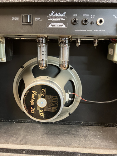 Гитарный усилитель Marshall DSL 40C