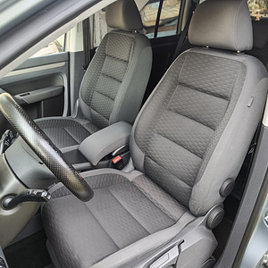 Volkswagen Touran (7 foto / 10)