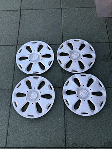 Оригинальные колпаки Ford (1 фото из 1)