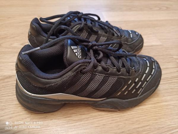 Кроссовки Adidas 34 (фото #1)