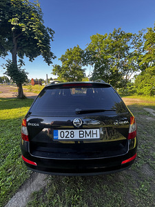 Škoda Octavia (7 foto / 8)