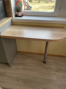 Köögisaar koos ahju ja pliidiga, kubu, väike laud (4 foto / 4)
