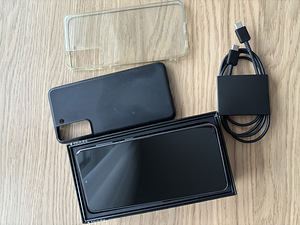 Samsung Galaxy S21 5G 128GB (6 foto / 6)