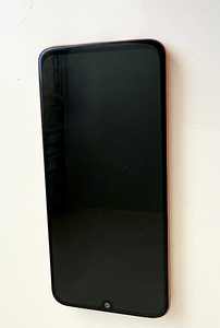 Samsung a40 heas korras (1 foto / 2)
