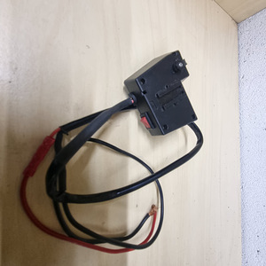 2 Usb и вольтметр (2 фото из 4)