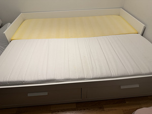 Ikea кровать (2 фото из 2)