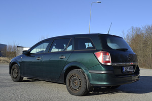 Opel Astra 2006 (6 foto / 7)