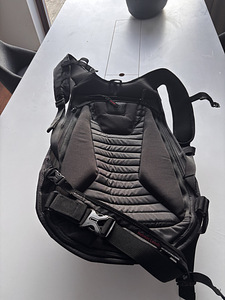 Ogio Mach 3 mootorratta seljakott (2 foto / 3)