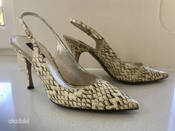 Dolce Gabbana D&G ussimustriga nahast kingad 38