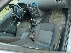 Ford Mondeo 1,8 81 kw 2007 (9 foto / 13)